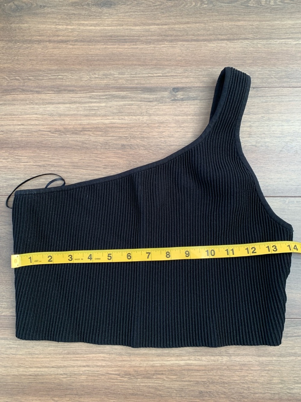 Aritzia Babaton sz L sculpt knit one shoulder tank black - Picture 6 of 7